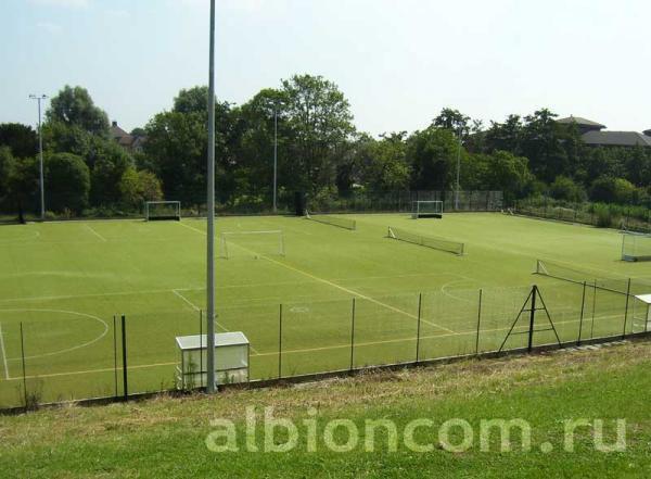 Футбольное поле Ashford School