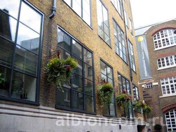 Новое школьное здание International House London в Ковент Гарден