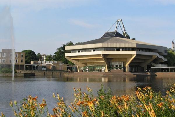 The University of York. Центральное здание