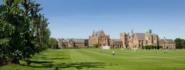 Школы-пансионы Великобритании. Clifton College - вид на территорию