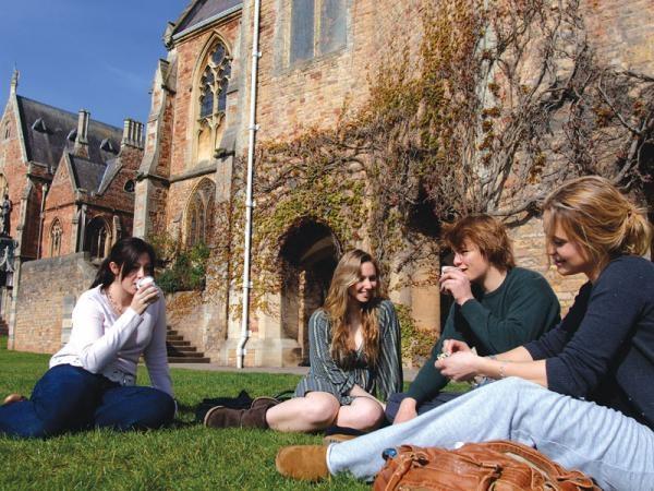 Британская школа-пансион Clifton College