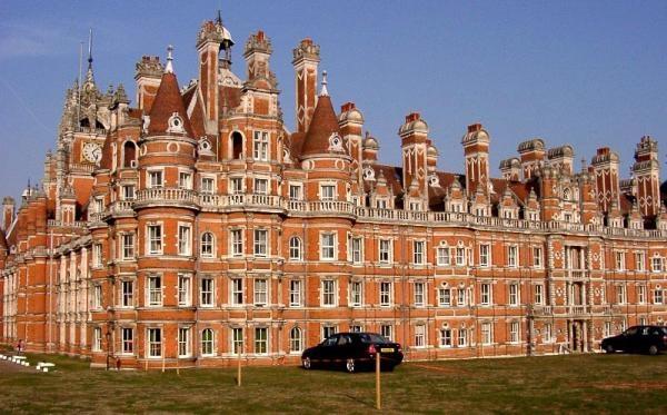 Университеты Англии. Royal Holloway - Founder's Building