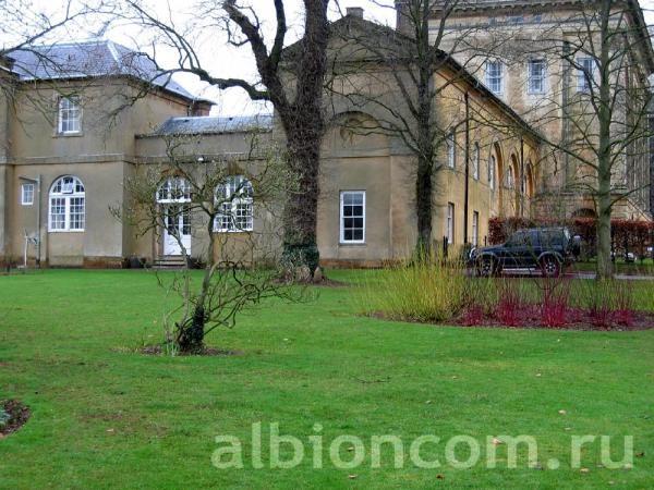 Stowe School. Резиденция для девочек